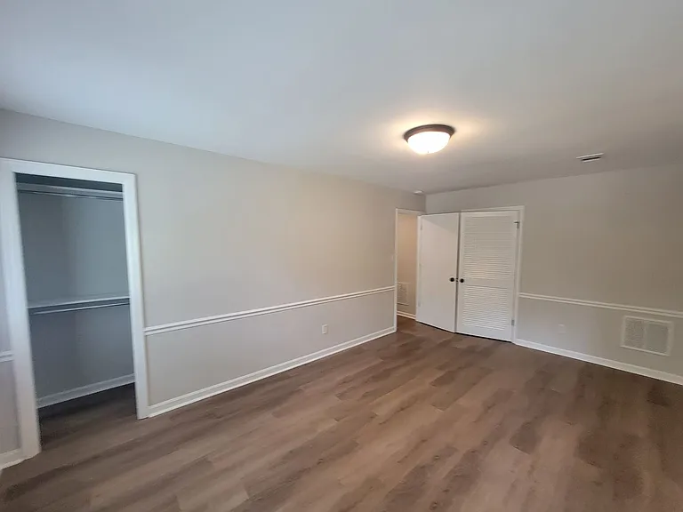 165 Ashley Cir — Photo 23