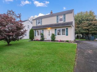472 Jefferson Ave, Hatboro, PA 19040