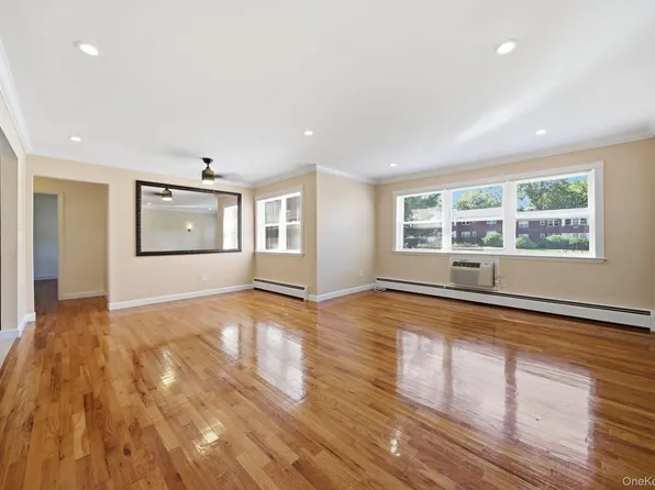 227 N Middletown Road #D, Pearl River, NY 10965