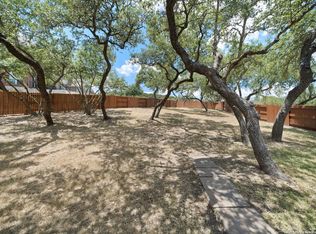 8730 Rancho De Taos, Helotes, TX 78023