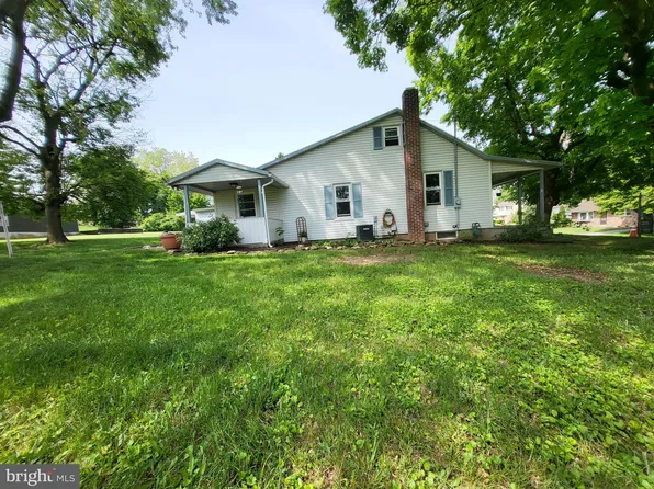 2126 Church Rd, York, PA 17408