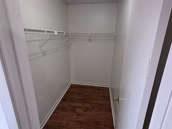 4th image of 210 Vieux Orleans Cir #C