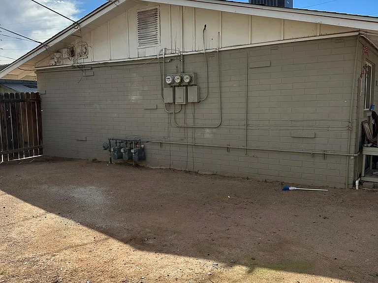 375 N Nevada St — Photo 2
