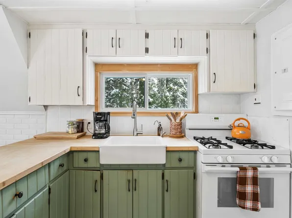 110 E Lake Rd, New Albany, NS B0S