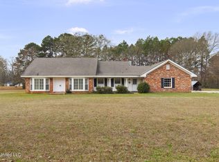 324 Bob White Dr, Canton, MS 39046
