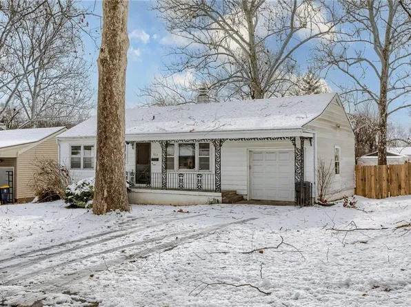 203 W 90th St, Kansas City, MO 64114