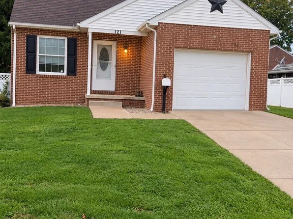 121 Pershing Ave NE, North Canton, OH 44720