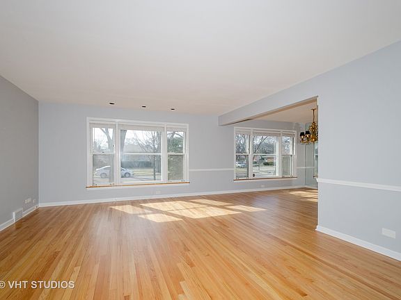 2nd image of 9453 Lawler Ave