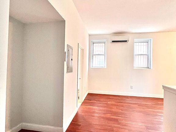 2nd image of 4224 Parkside Ave Unit 1B