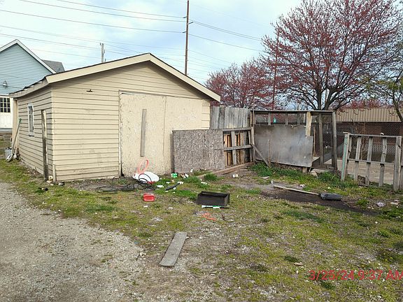 5th image of 231 N Belmont Ave
