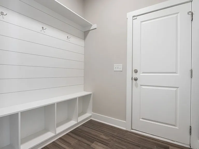 500 Kings Lake Way — Photo 18