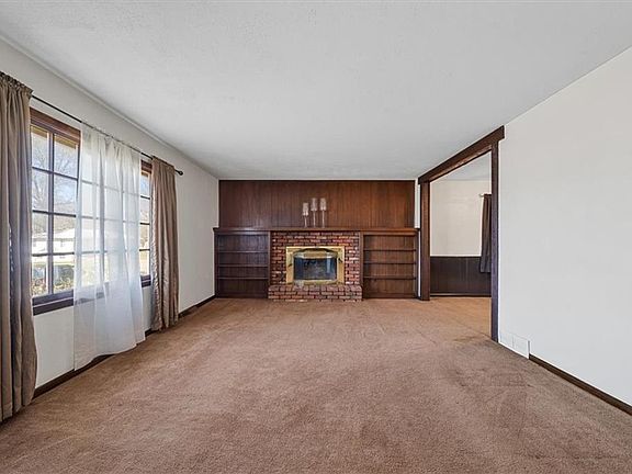 4th image of 8140 Greeley Ave