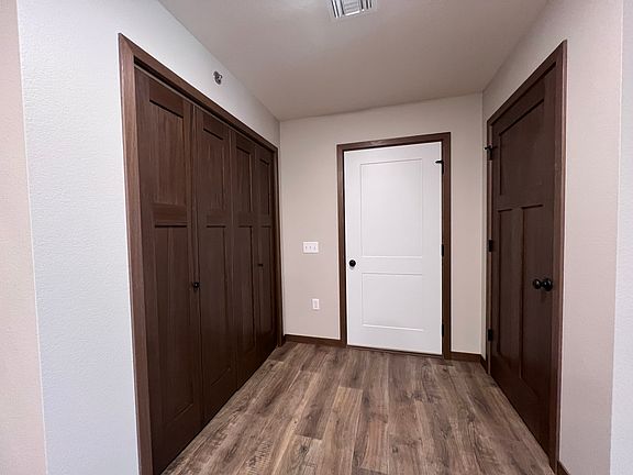5th image of 4859 Woodland Park Dr #7