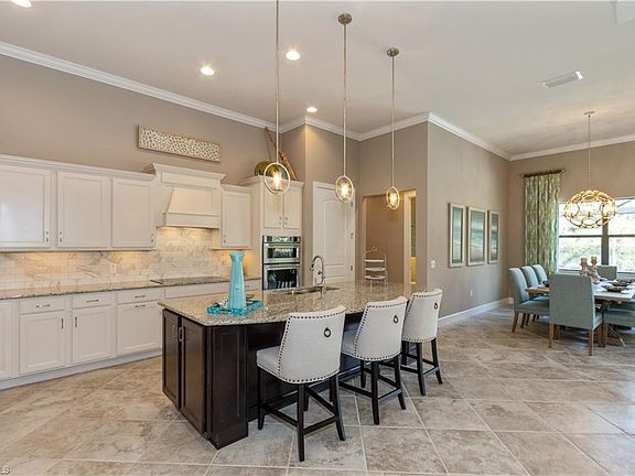 3rd image of 14026 Shadywood Ct