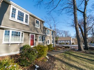 361 Dartmouth St, Wyckoff, NJ 07481