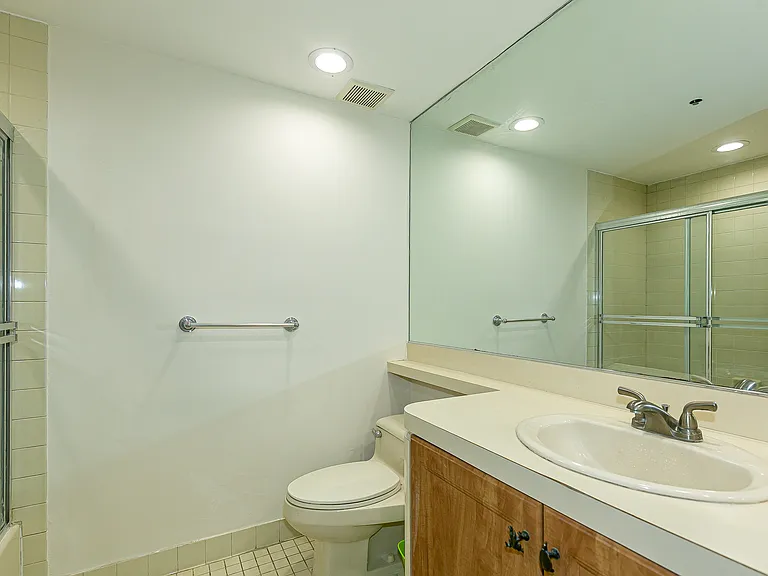 88 Cuttermill Rd #418 — Photo 21