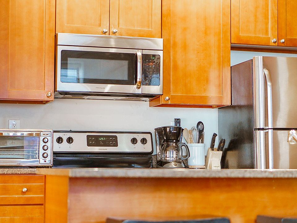 1st image of 17 Garrison St APT 1