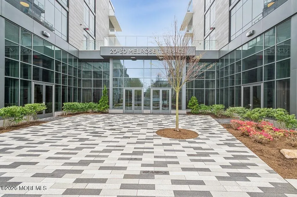 1 bed, $3,500 — Photo 1