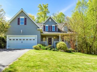 20 Lockes Ln, Candler, NC 28715