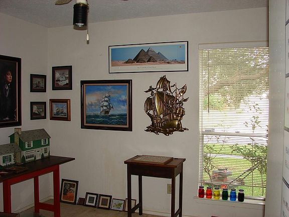 5th image of 7118 Tara Dr