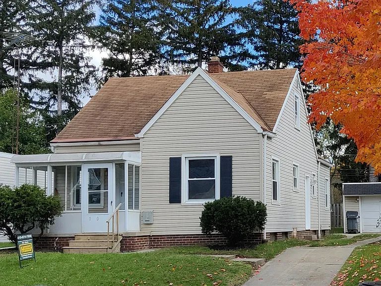 1720 Evansdale Ave — Photo 1
