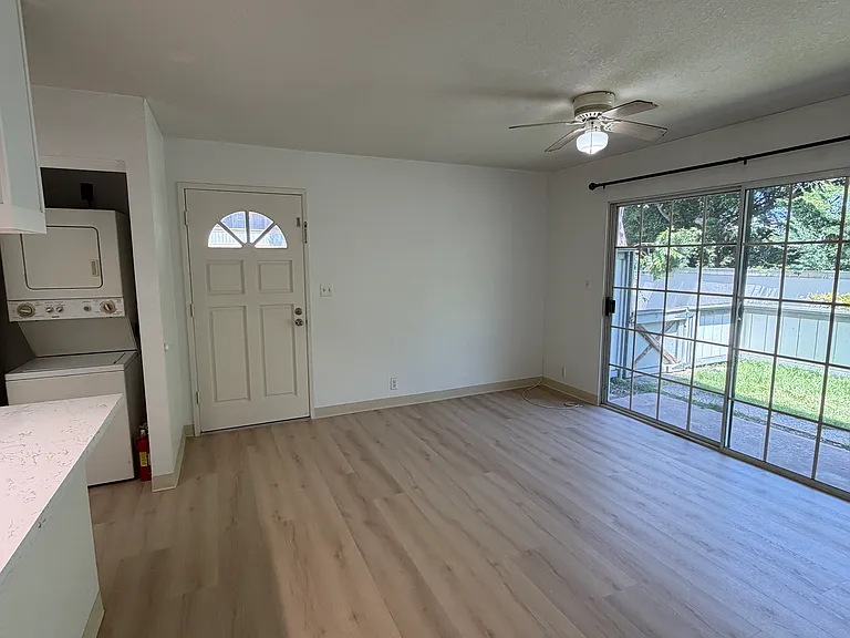 441 Mananai Pl #40-F — Photo 8