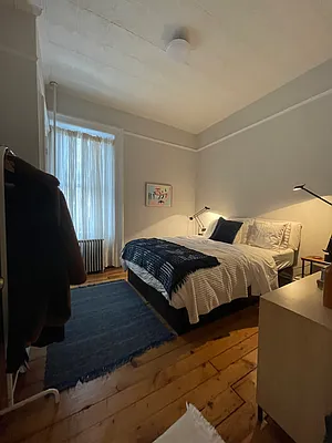 Rented by Charney Real Estate LLC | media 30