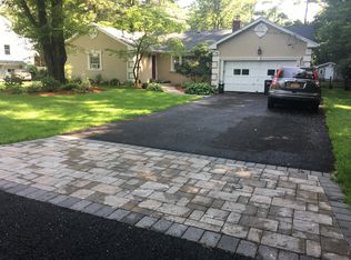 4 Swarthmore Rd, Scarsdale, NY 10583