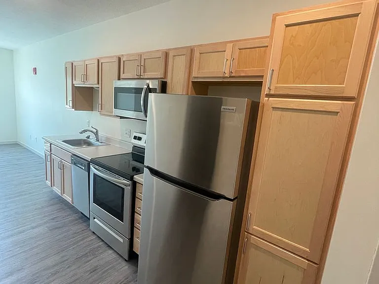 101 Main St S #205 — Photo 2