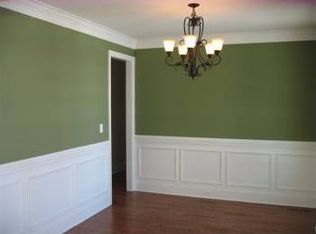 110 Spring Forest Dr, Statesville, NC 28625