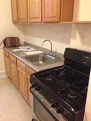 Rented by Maria Magoulas, LREB
