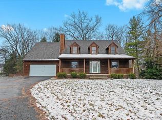 29394 Hampton Ct, New Hudson, MI