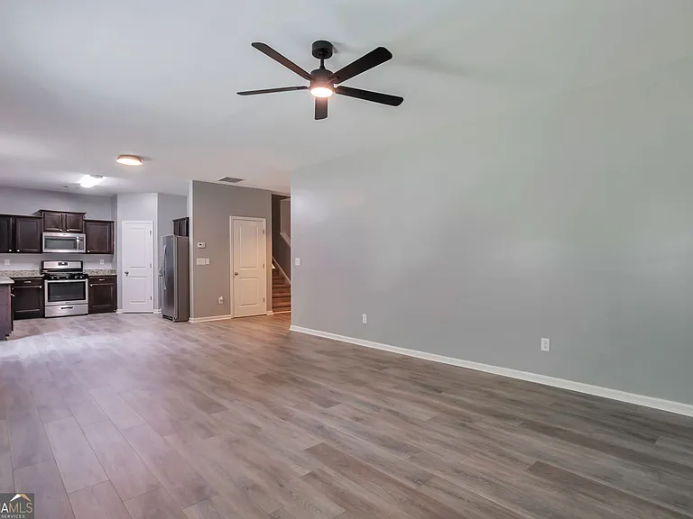 4098 Clay Ct SE — Photo 6