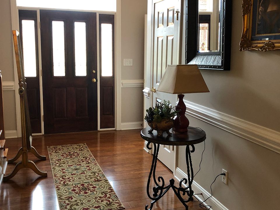 1st image of 1604 Elkhart Cir