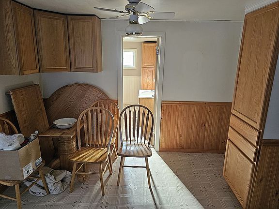 5th image of 338 7th Ave S