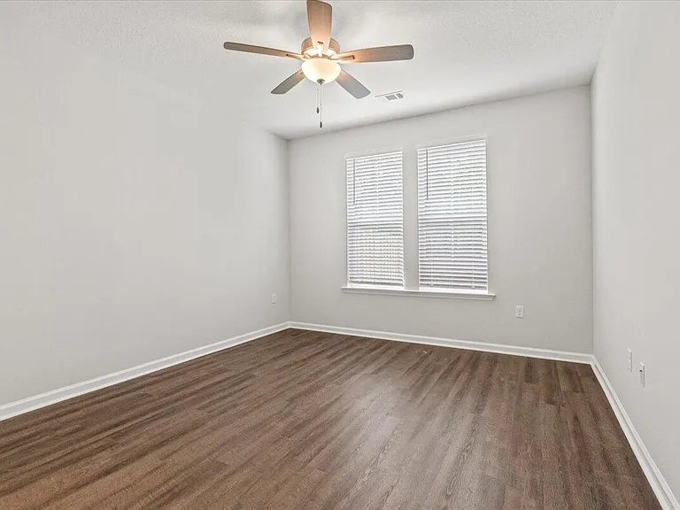137 Copper Ridge Rd — Photo 17