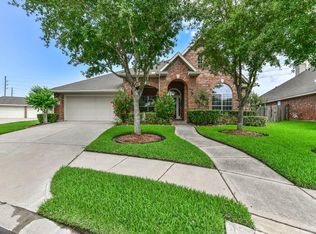 12217 Willow Brook Ln, Pearland, TX 77584