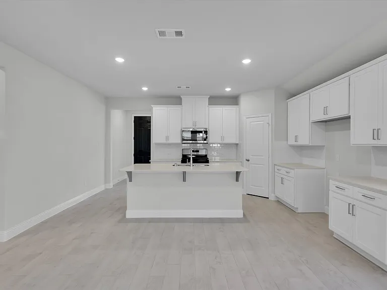 1209 Monestero Ln — Photo 8