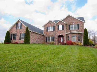 5600 Highland Hills Dr, Edinburgh, IN