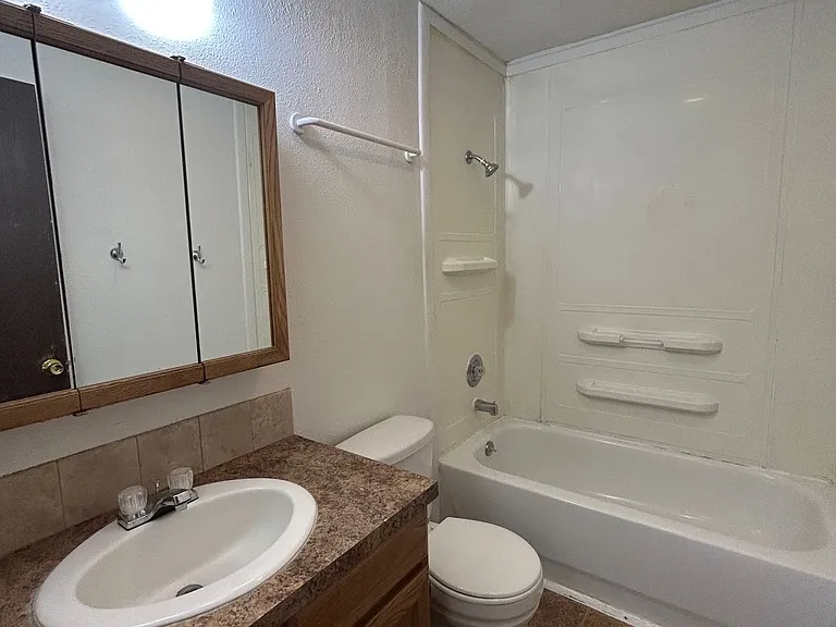 5105 Hawthorne — Photo 23