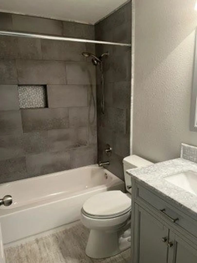 3 Bedroom 2 Bath home — Photo 2