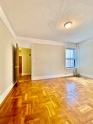 Rented by Zikos Realty Services