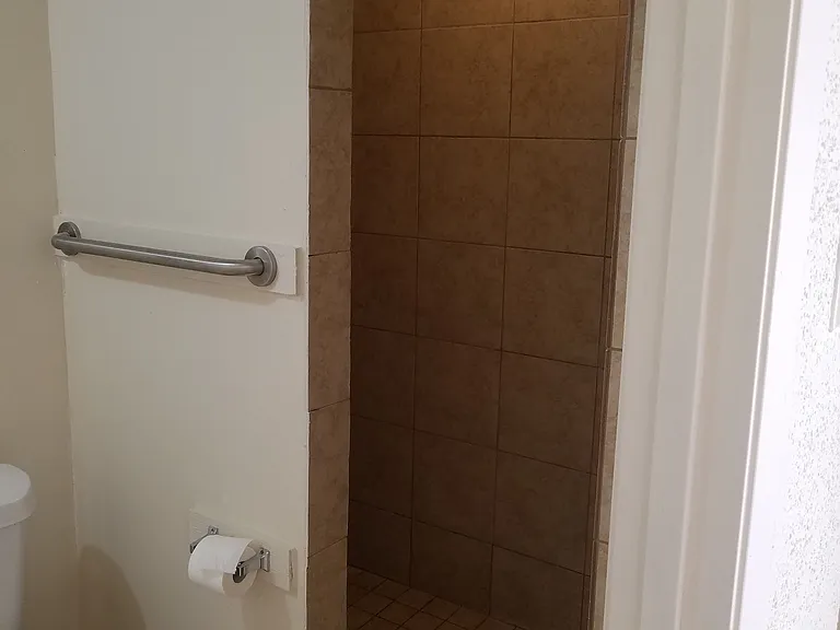 600 Monticello Ct #3 — Photo 3