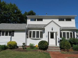 184 Savoie St, Fall River, MA 02723