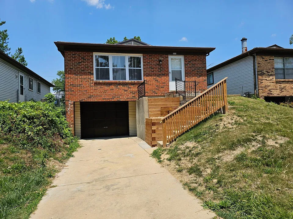 133 Roland Ave
