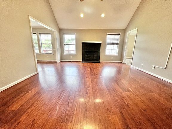 2nd image of 3494 Torrington Ln