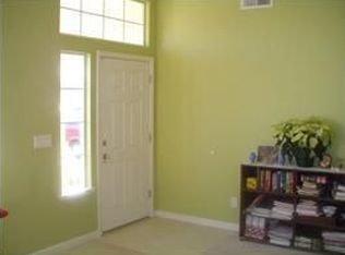 1633 N Carnegie Ave, Fresno, CA
