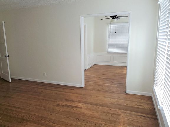 4th image of 501 Venice Way #808-246