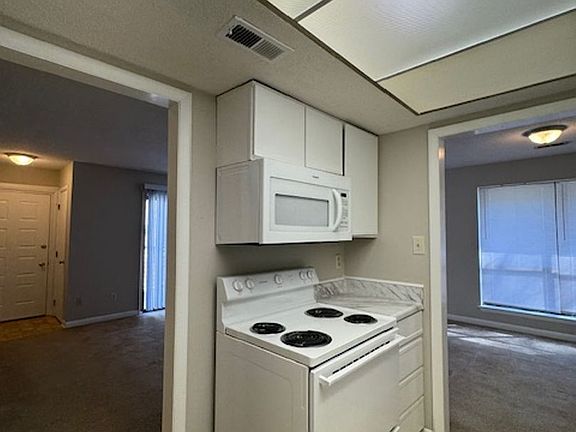 3rd image of 325 S West St