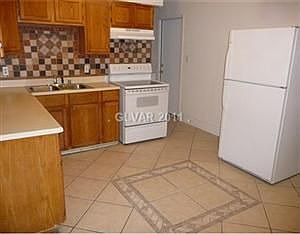 1st image of 5821 Glen Eagles Ln